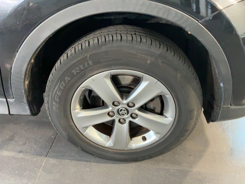 Toyota RAV 4 2.0 D-4D Active 2015 – снимка 11