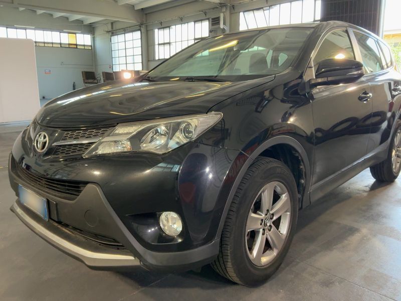 Toyota RAV 4 2.0 D-4D Active 2015 – снимка 2