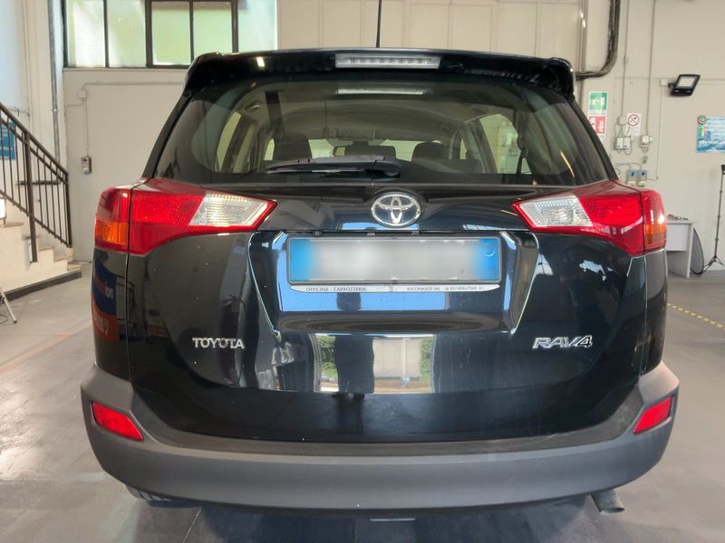 Toyota RAV 4 2.0 D-4D Active 2015 – снимка 7
