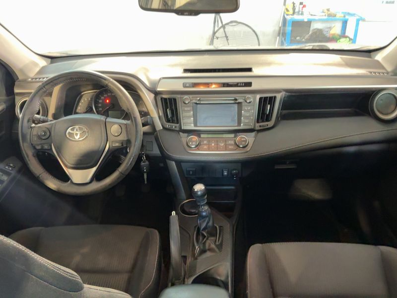 Toyota RAV 4 2.0 D-4D Active 2015 – снимка 18
