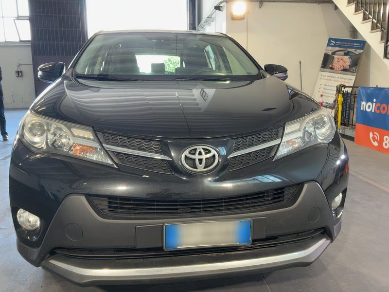 Toyota RAV 4 2.0 D-4D Active 2015 – снимка 14