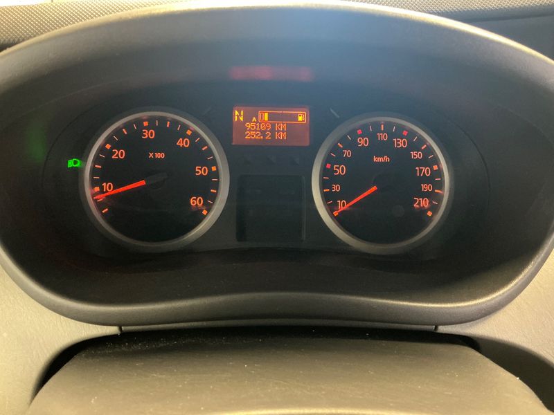 Renault Trafic 2.5 dCi L2H1 2,9t verglast 2011 – снимка 18