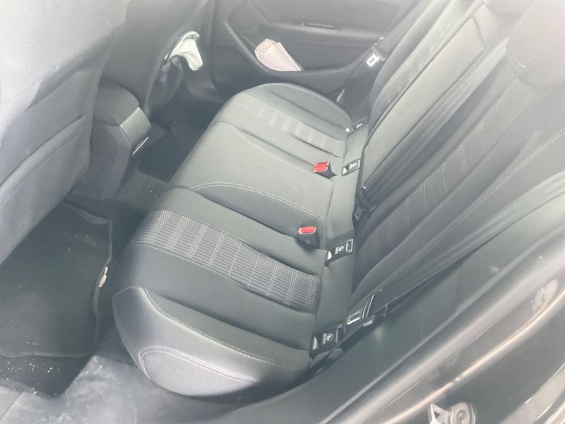 Peugeot 308 1.2 e-THP Allure 2018 – снимка 34