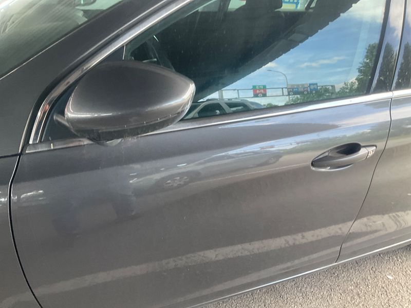 Peugeot 308 1.2 e-THP Allure 2018 – снимка 26