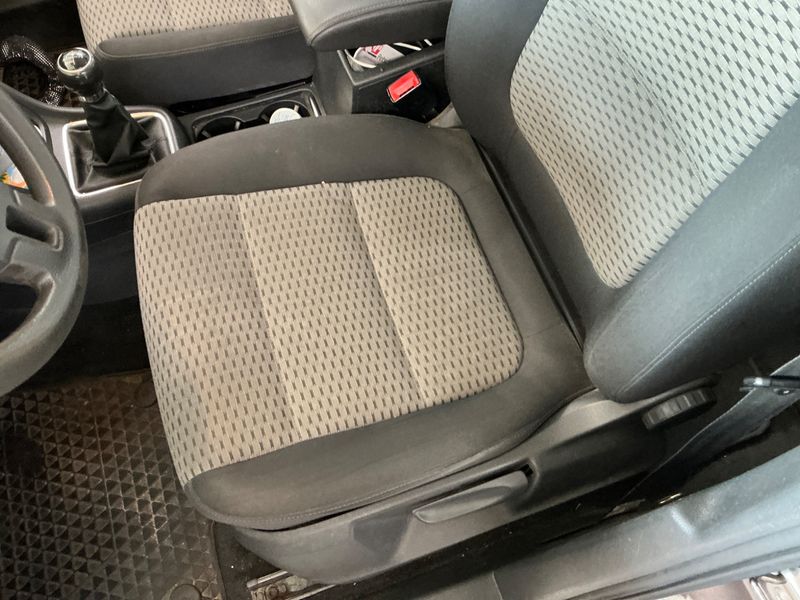 Volkswagen Sharan 1.4 TSI Trendline BlueMotion Tech 2011 – снимка 35