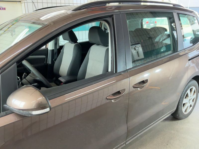 Volkswagen Sharan 1.4 TSI Trendline BlueMotion Tech 2011 – снимка 4