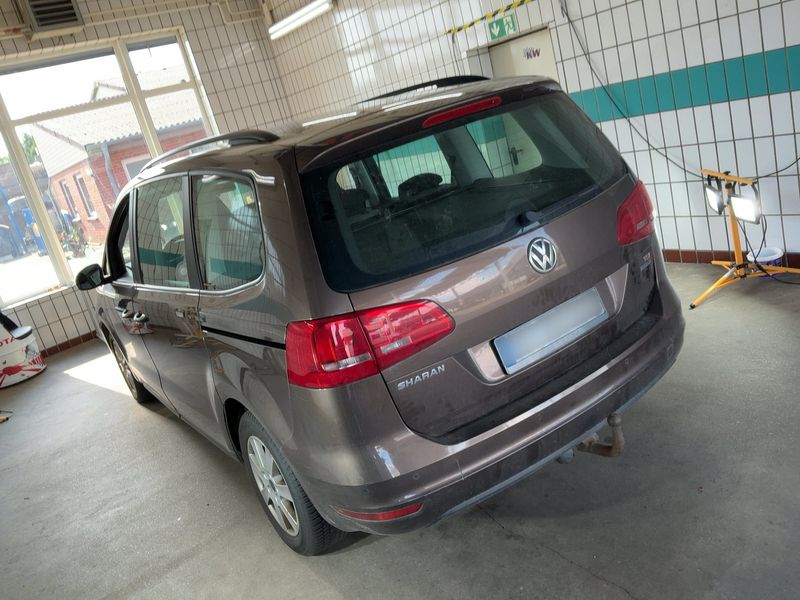 Volkswagen Sharan 1.4 TSI Trendline BlueMotion Tech 2011 – снимка 6