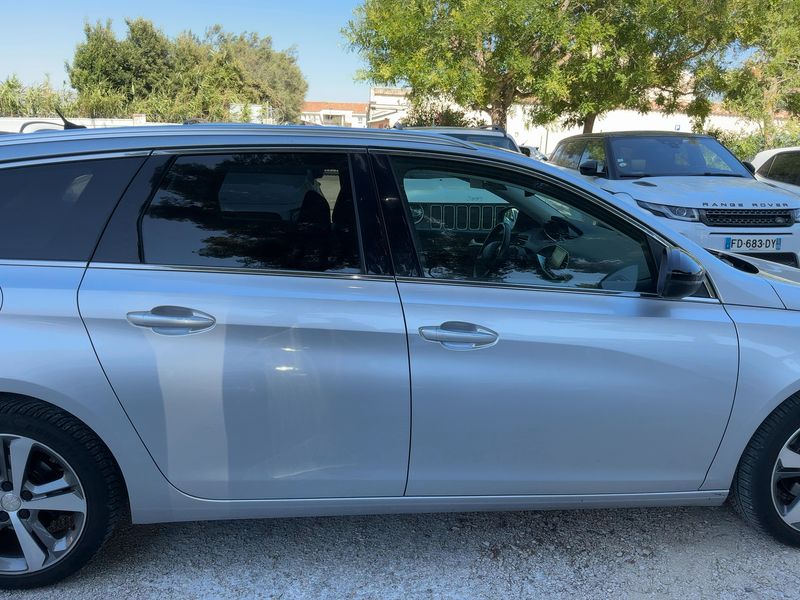 Peugeot 308 1.2 e-THP Feline 2014 – снимка 10
