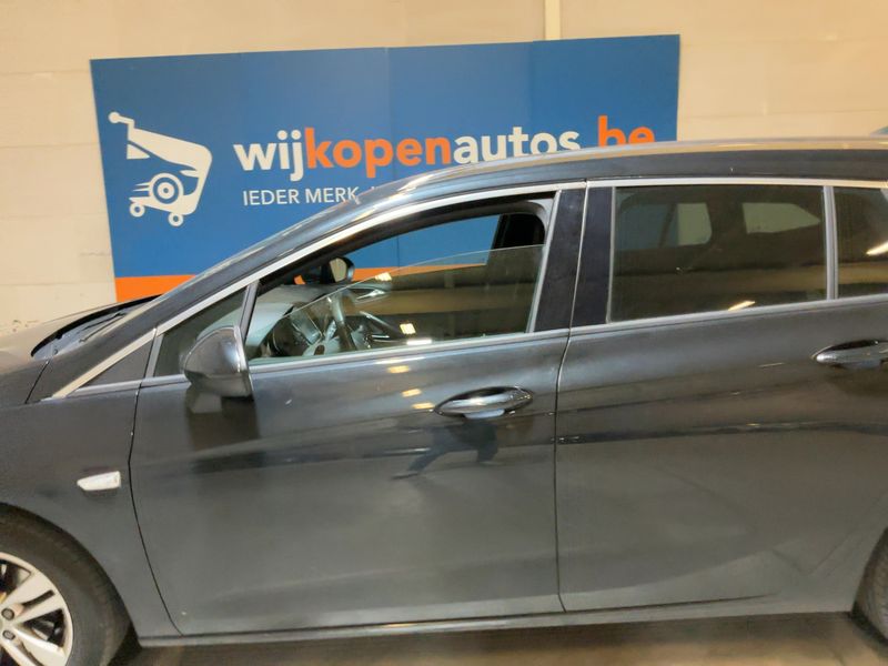 Opel Astra 1.4 SIDI Turbo Innovation Start&Stop 2016 – снимка 4