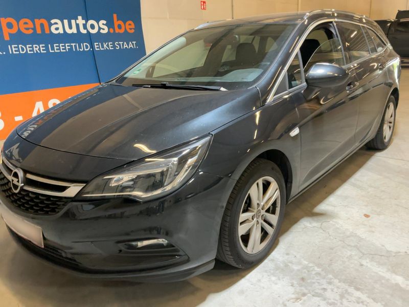 Opel Astra 1.4 SIDI Turbo Innovation Start&Stop 2016 – снимка 2