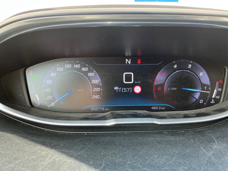 Peugeot 5008 2.0 Blue-HDi GT 2018 – снимка 19
