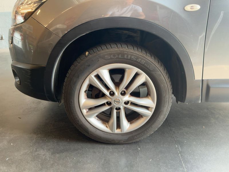 Nissan Qashqai 1.6 dCi Tekna 4x4 2012 – снимка 3