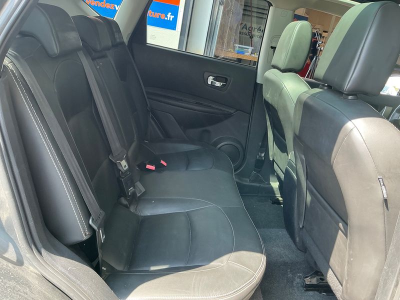 Nissan Qashqai 1.6 dCi Tekna 4x4 2012 – снимка 19