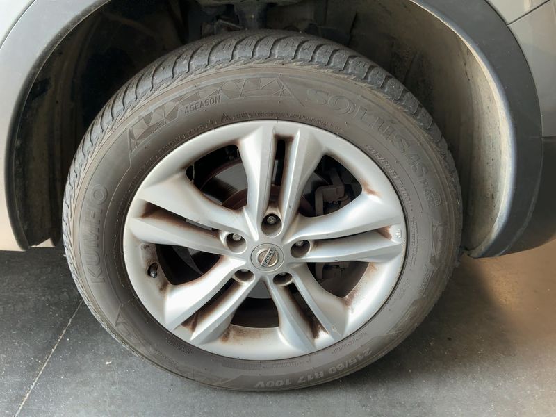 Nissan Qashqai 1.6 dCi Tekna 4x4 2012 – снимка 11