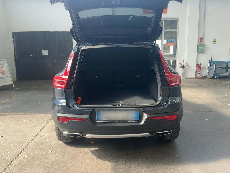 Volvo XC40 2.0 D3 Inscription AWD 2019 – снимка 15