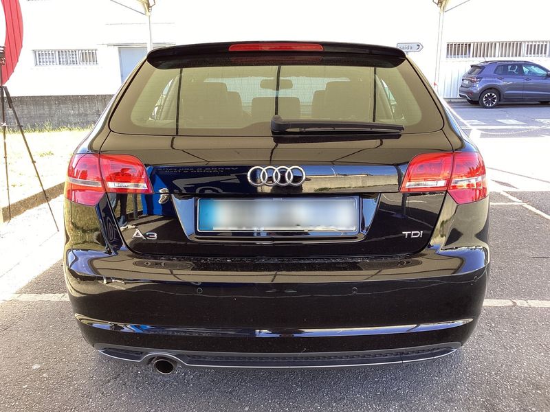 Audi A3 Sportback 2.0 TDI Ambition 2012 – снимка на щета 7