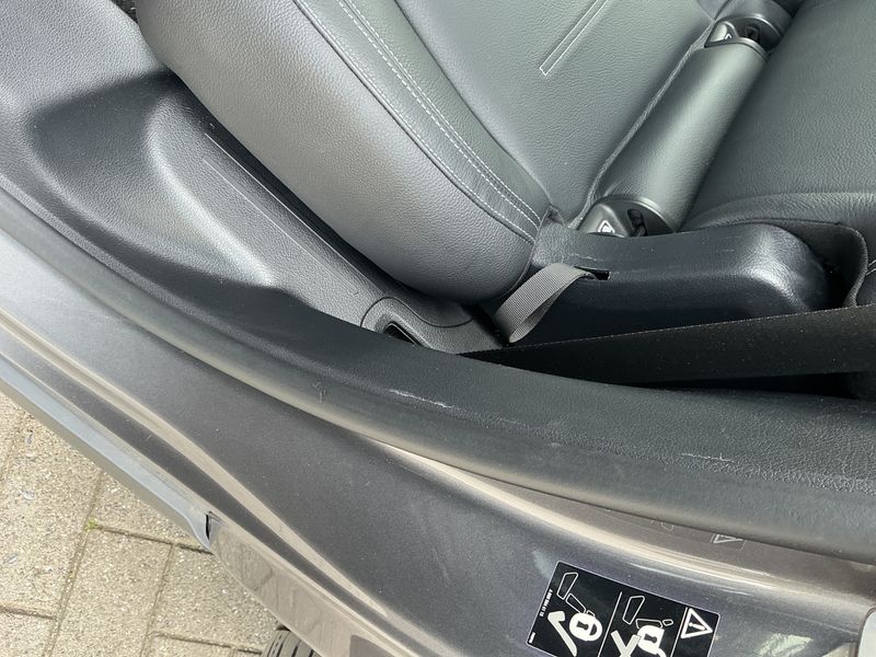 Mercedes-Benz GLB-Klasse GLB 35 AMG 4Matic 2022 – снимка 27