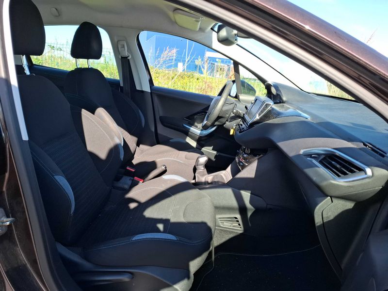 Peugeot 208 1.6 Allure 2013 – снимка 10