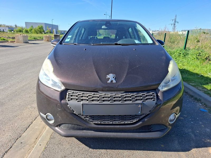 Peugeot 208 1.6 Allure 2013 – снимка 7