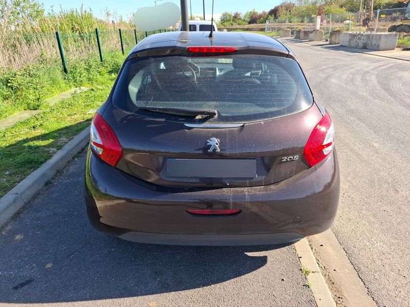 Peugeot 208 1.6 Allure 2013 – снимка 4