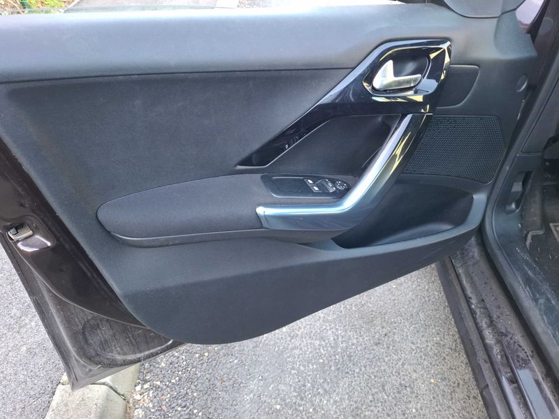 Peugeot 208 1.6 Allure 2013 – снимка 48