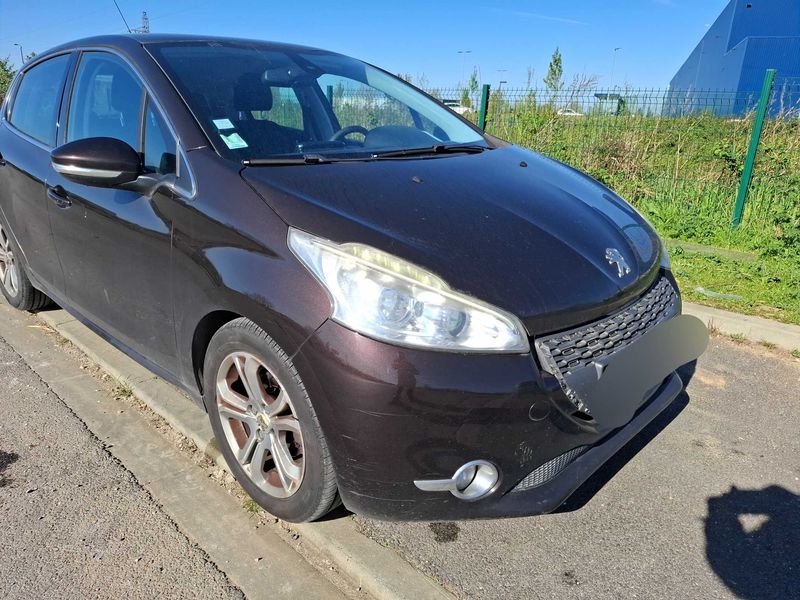 Peugeot 208 1.6 Allure 2013 – снимка 6