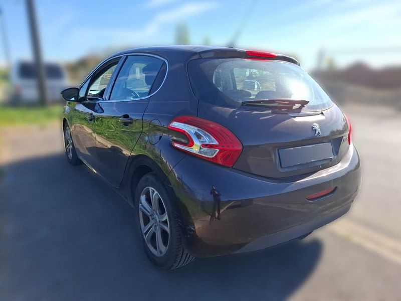 Peugeot 208 1.6 Allure 2013 – снимка 3