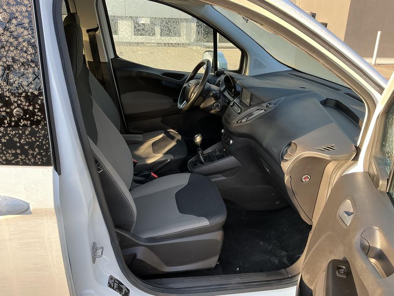 Ford Tourneo 1.0 EcoBoost Trend 2019 – снимка 16