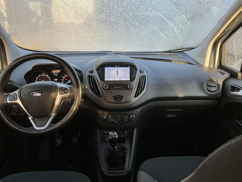 Ford Tourneo 1.0 EcoBoost Trend 2019 – снимка 17