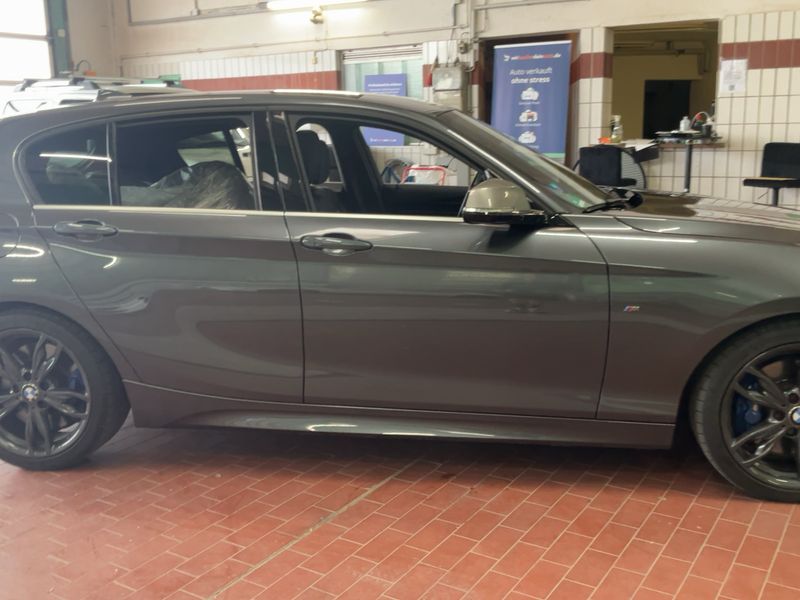 BMW 1er M140i xDrive Special Edition 2019 – снимка 10