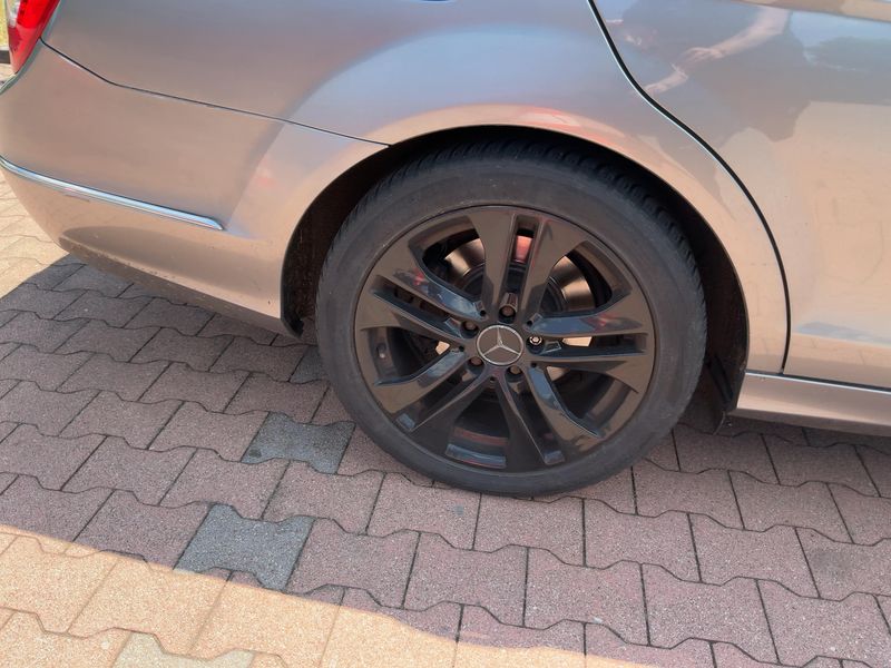 Mercedes-Benz C-Klasse C 220 CDI T BlueEfficiency Avantgarde 2012 – снимка 18