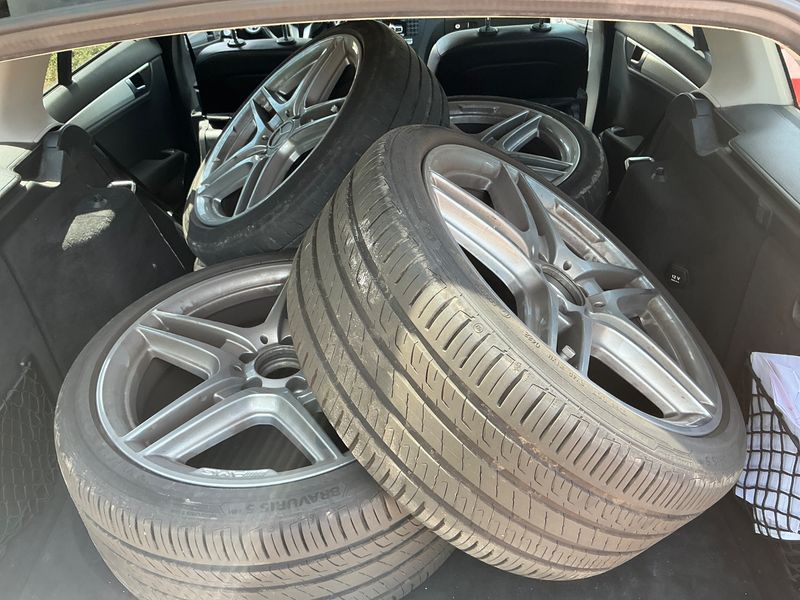 Mercedes-Benz C-Klasse C 220 CDI T BlueEfficiency Avantgarde 2012 – снимка 21