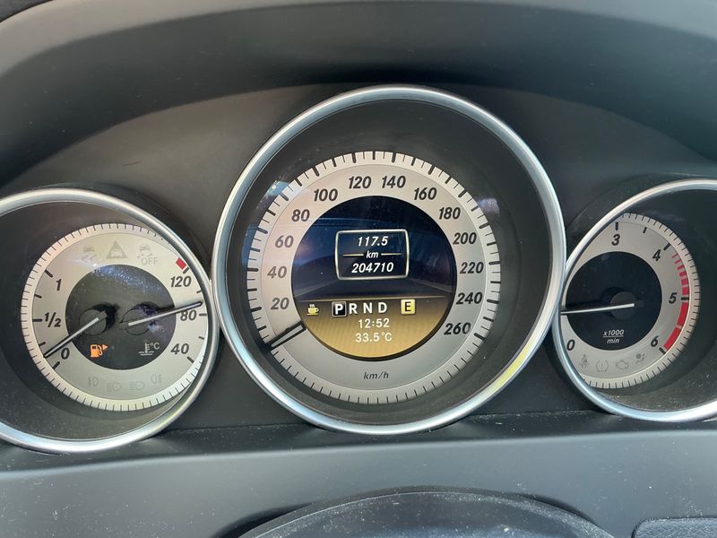 Mercedes-Benz C-Klasse C 220 CDI T BlueEfficiency Avantgarde 2012 – снимка 13