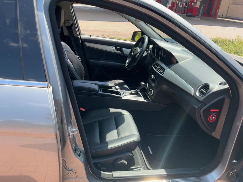 Mercedes-Benz C-Klasse C 220 CDI T BlueEfficiency Avantgarde 2012 – снимка 11
