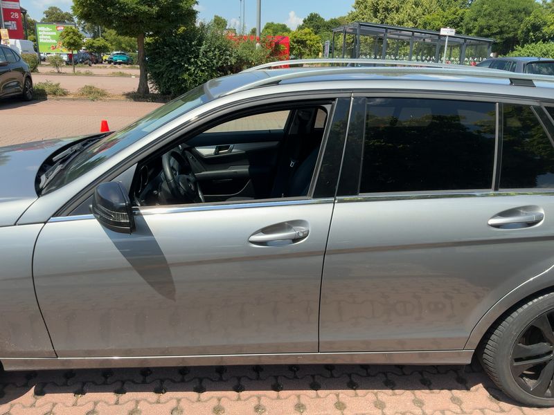 Mercedes-Benz C-Klasse C 220 CDI T BlueEfficiency Avantgarde 2012 – снимка 4