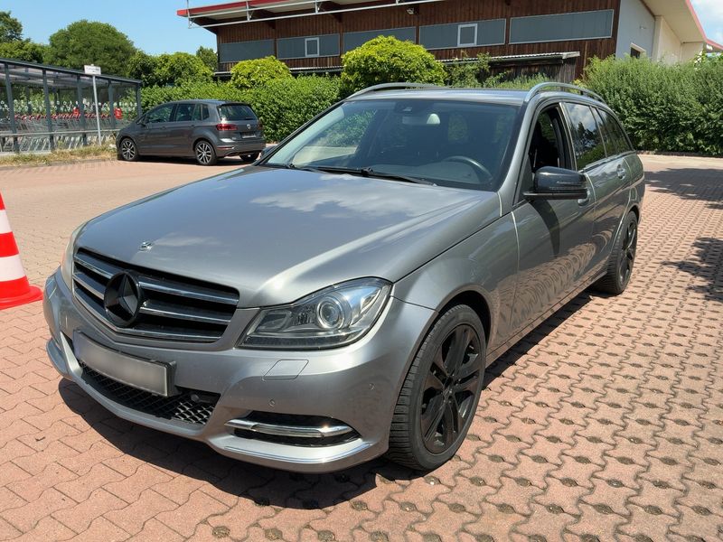 Mercedes-Benz C-Klasse C 220 CDI T BlueEfficiency Avantgarde 2012