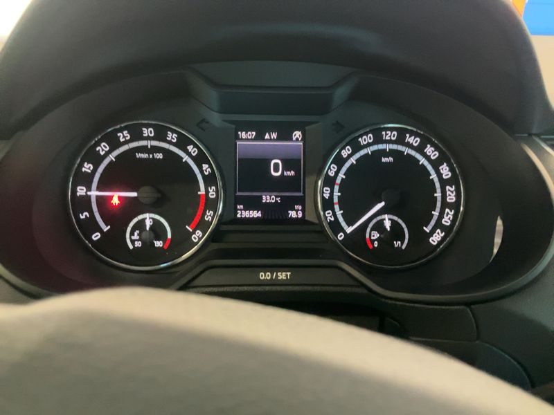 Skoda Octavia 2.0 TDI RS 2015 – снимка 18