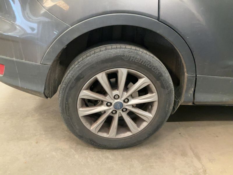 Ford Kuga 2.0 TDCi Titanium 2015 – снимка 9