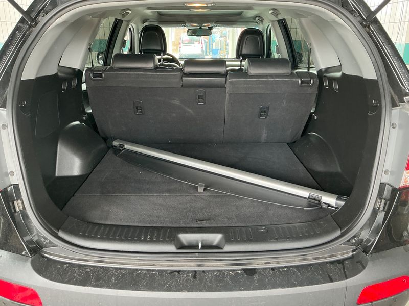 Kia Sorento 2.2 CRDi Spirit 4WD 2011 – снимка 16