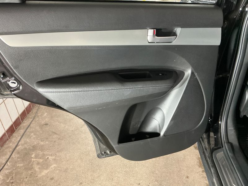 Kia Sorento 2.2 CRDi Spirit 4WD 2011 – снимка 31