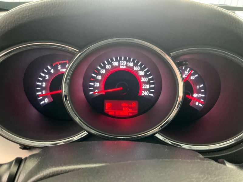 Kia Sorento 2.2 CRDi Spirit 4WD 2011 – снимка 19
