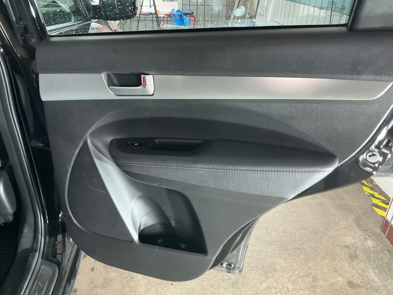 Kia Sorento 2.2 CRDi Spirit 4WD 2011 – снимка 30