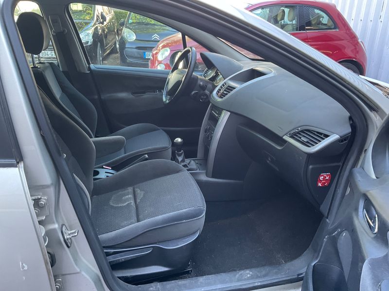 Peugeot 207 1.4 Exécutive 2006 – снимка 3