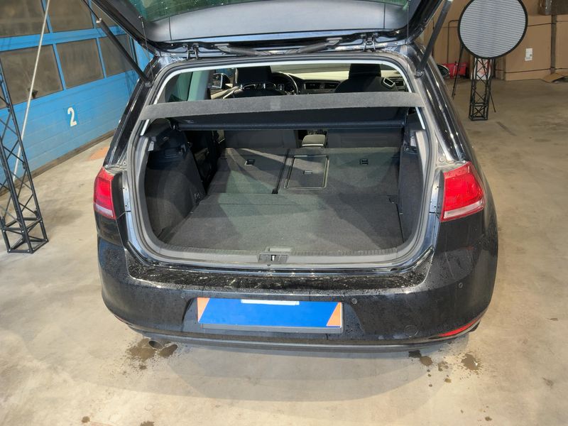 Volkswagen Golf VII 1.6 TDI Lounge BlueMotion Tech 2015 – снимка 16