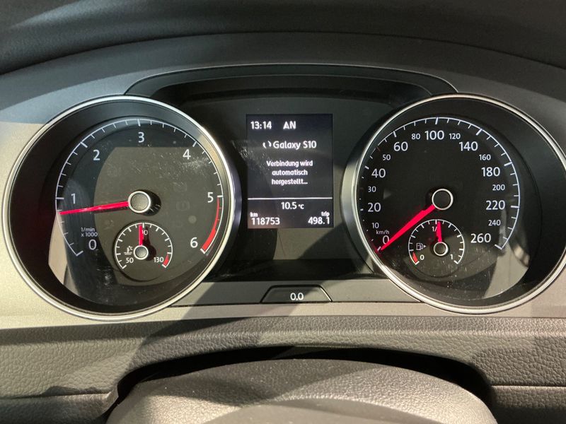 Volkswagen Golf VII 1.6 TDI Lounge BlueMotion Tech 2015 – снимка 19