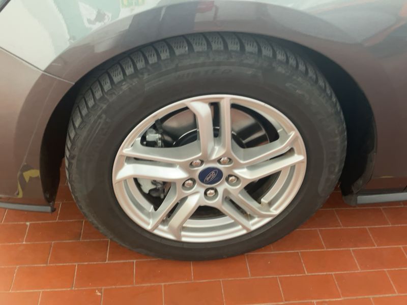 Ford Focus 1.5 TDCi EcoBlue Business 2020 – снимка 3