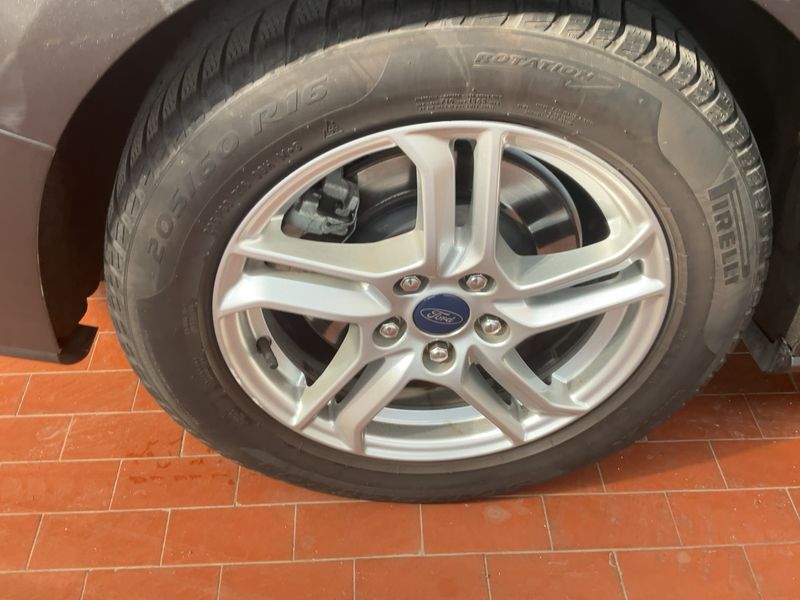 Ford Focus 1.5 TDCi EcoBlue Business 2020 – снимка 9