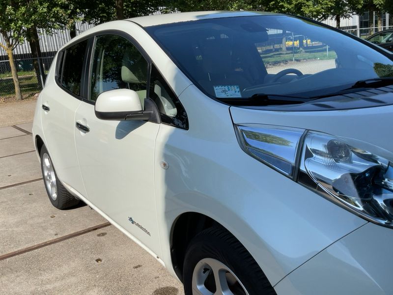 Nissan Leaf electric drive 80 kW Basis 2013 – снимка 12