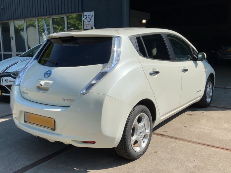 Nissan Leaf electric drive 80 kW Basis 2013 – снимка 8