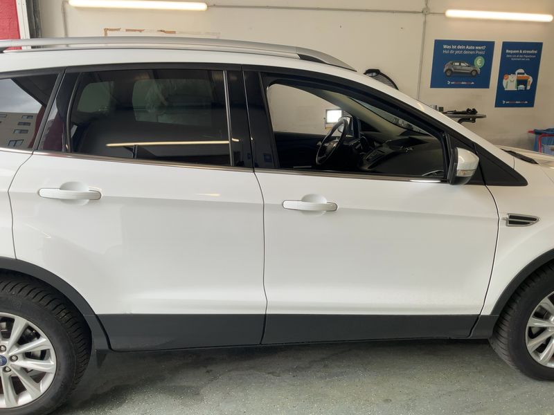 Ford Kuga 1.5 EcoBoost Titanium 2015 – снимка 10